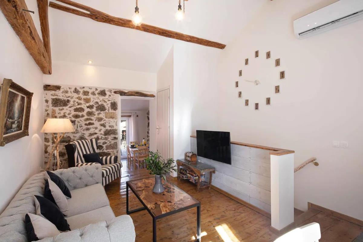 Alia House